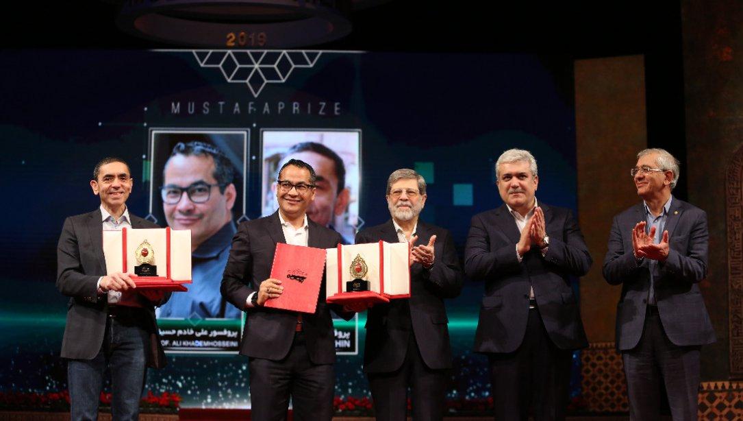 Eğitim Müşavirimiz Mustafa Bilim ve Teknoloji Vakfı Ödülleri 3. Dönem Ödül Töreni'ne Katıldı