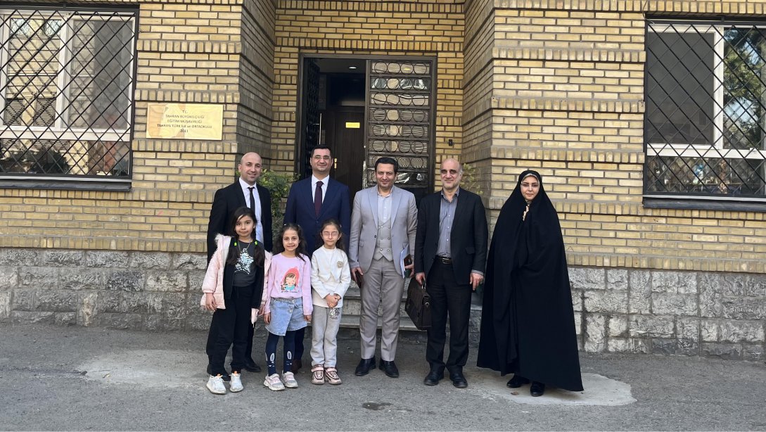 İranlı Yetkililerden Tahran Türk İlkokulu ve Ortaokuluna Ziyaret